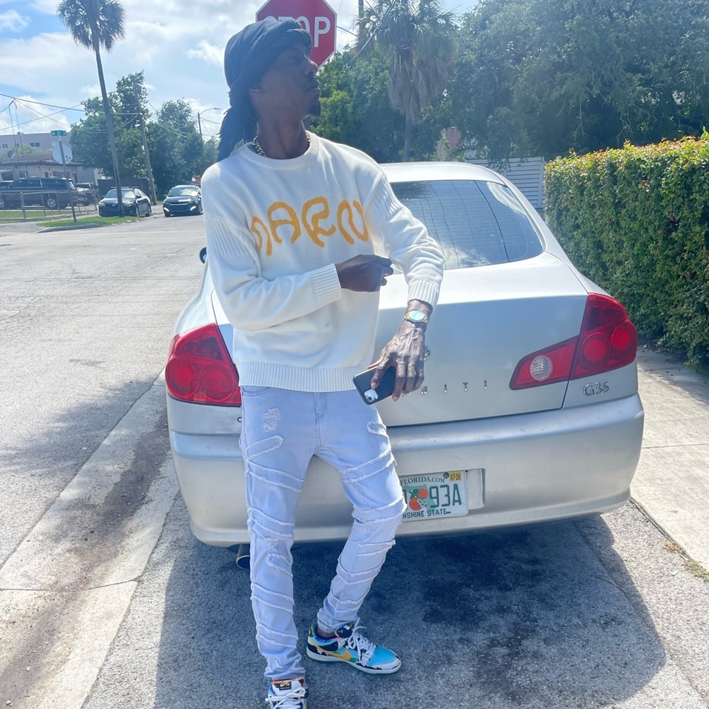 Meet your Posher, Derrick